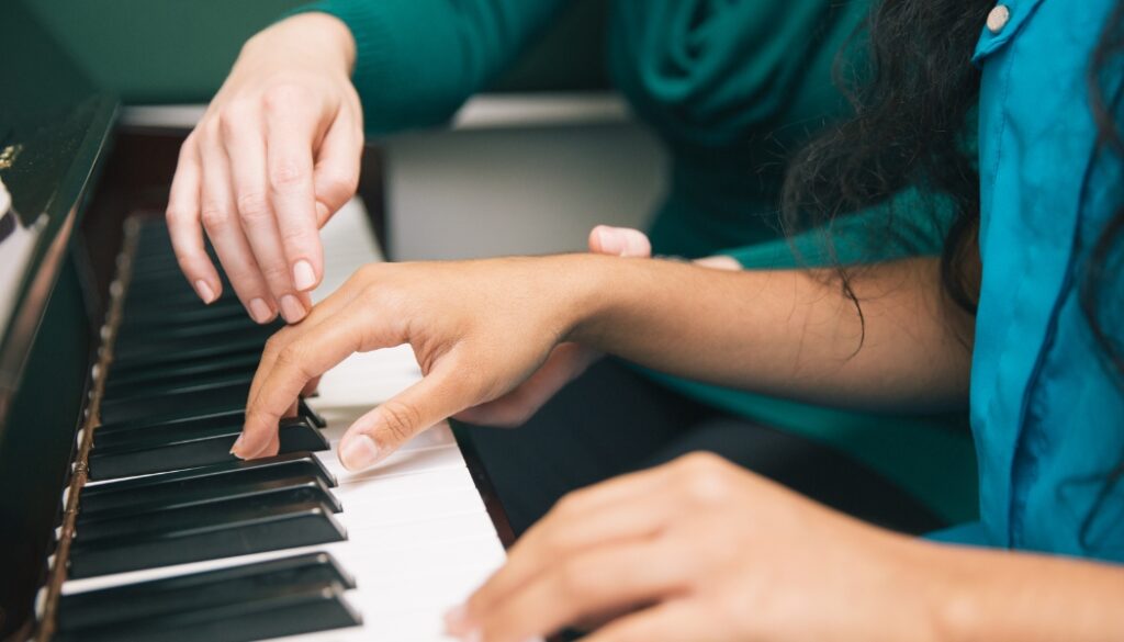 Contratar clases de piano en Madrid